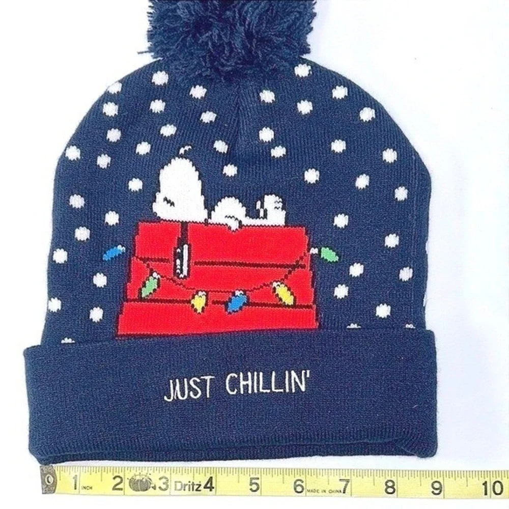Peanuts Snoopy Woodstock Just Chillin' Pom Beanie Winter Hat‎ OS